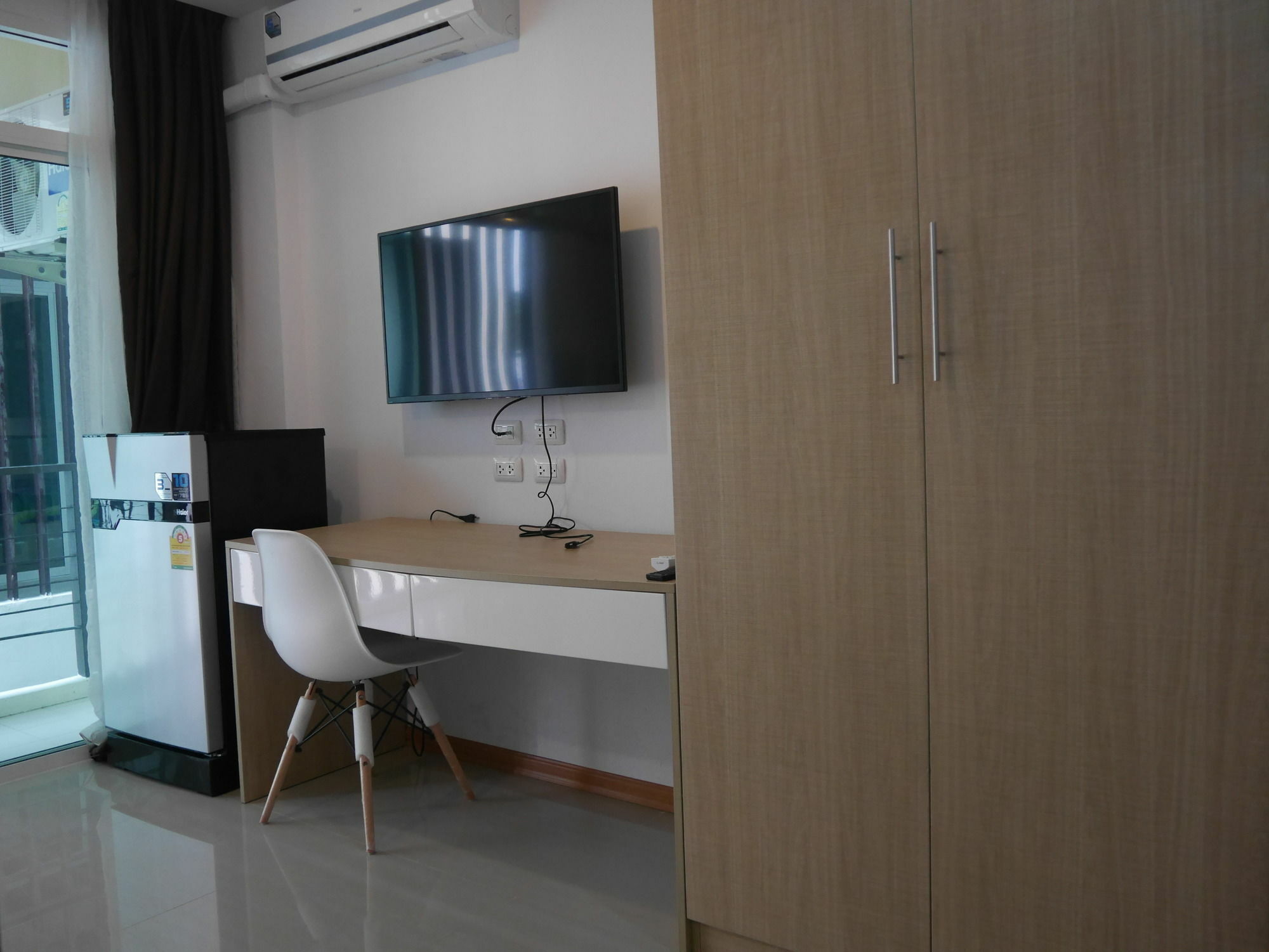 Hotel Darisa Service